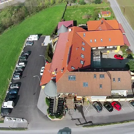 Lorenzer Schlafstubn 3*