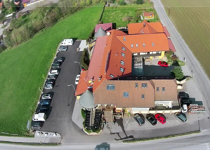 Lorenzer Schlafstubn 3*